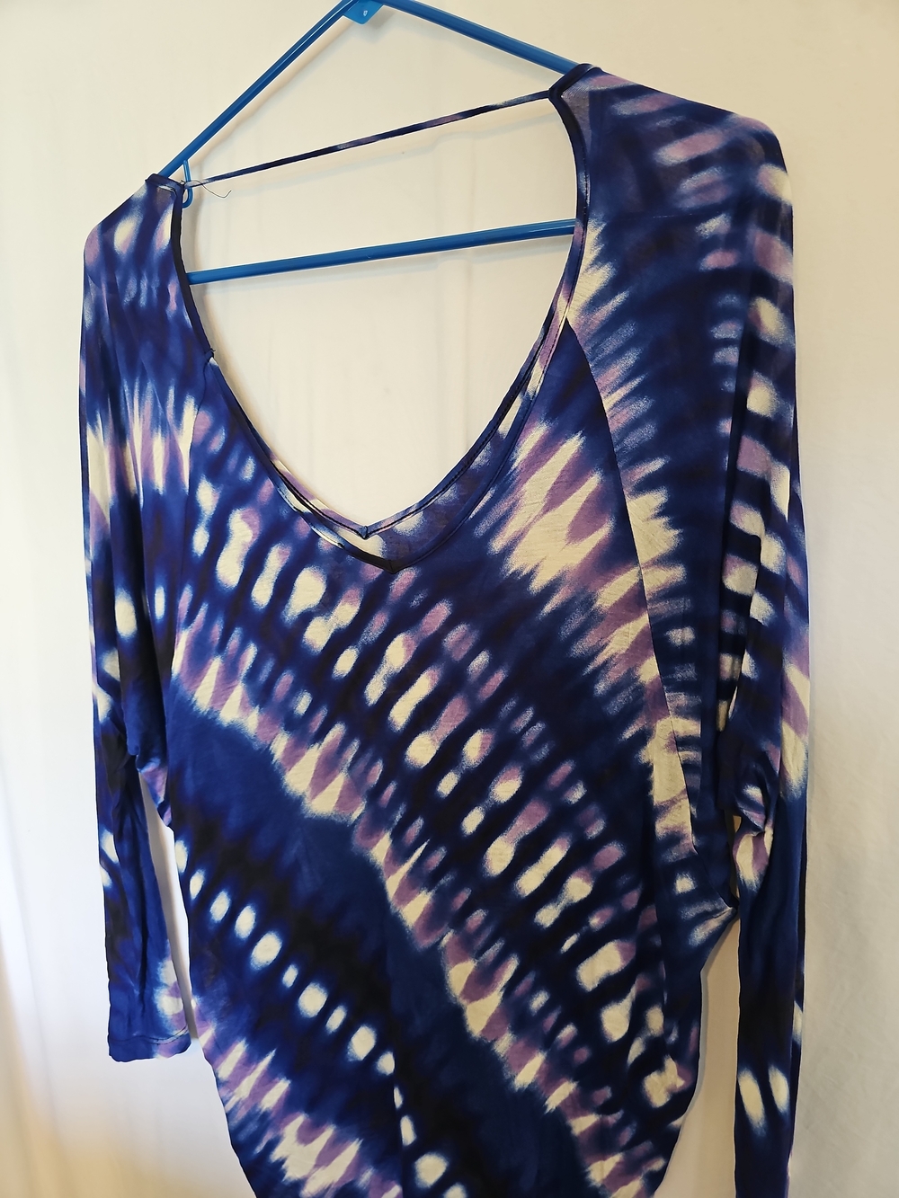 Express-Blue & Purple Tie-Dye V-Neck Long Sleeve Top | Size Small - Picture 6 of 7
